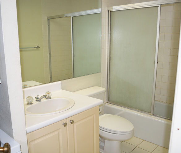 Bathroom with Toilet and Shower