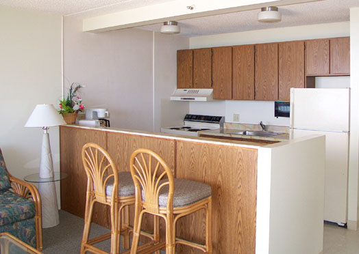 Dining/Bar counter, with full kitchen.